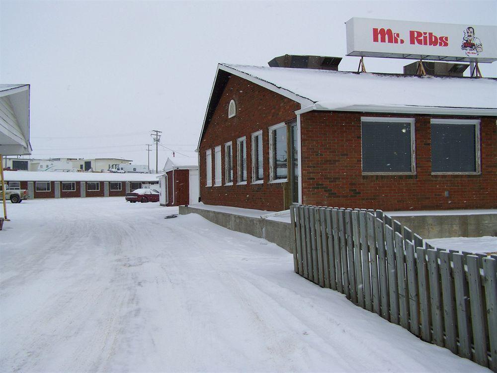 Battlefords Inn North Battleford Dış mekan fotoğraf