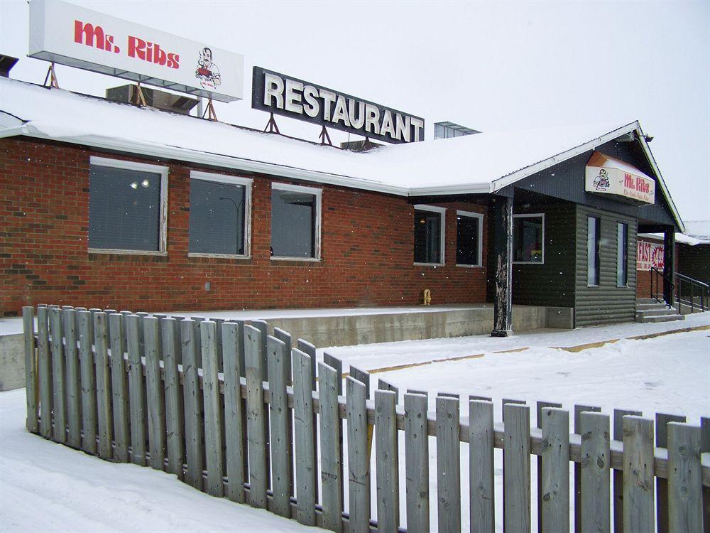 Battlefords Inn North Battleford Dış mekan fotoğraf