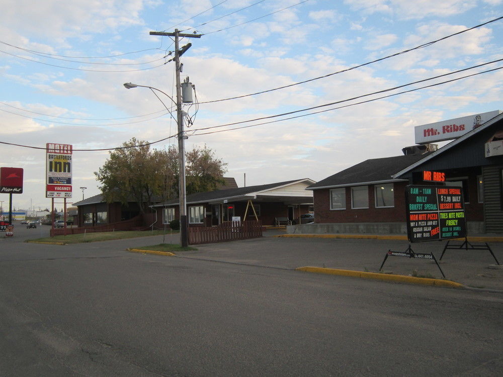 Battlefords Inn North Battleford Dış mekan fotoğraf
