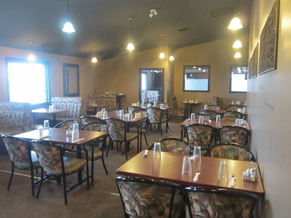 Battlefords Inn North Battleford Dış mekan fotoğraf