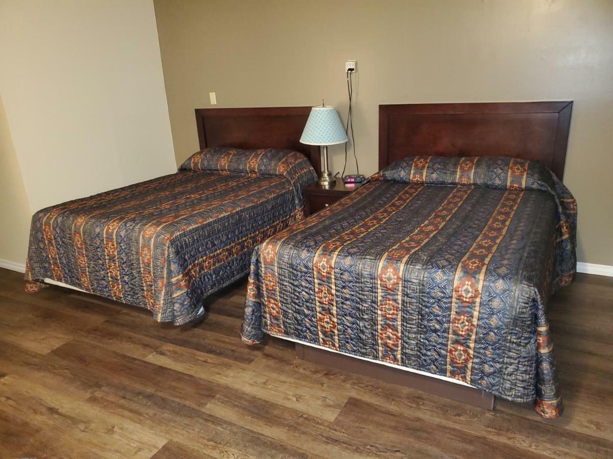 Battlefords Inn North Battleford Dış mekan fotoğraf