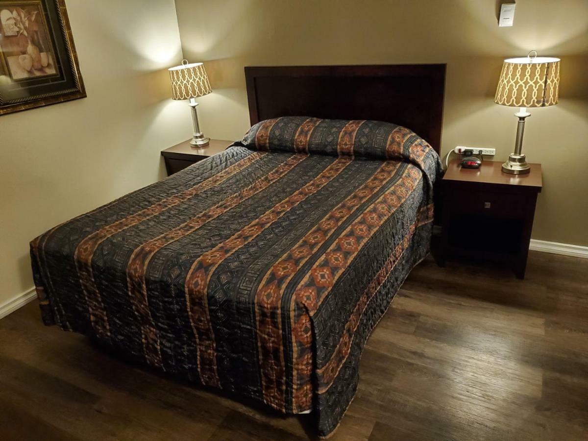 Battlefords Inn North Battleford Dış mekan fotoğraf